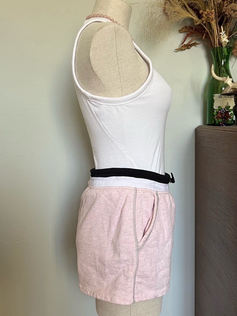 Lululemon White Ribbed Tank Top - Picture 2 of 8